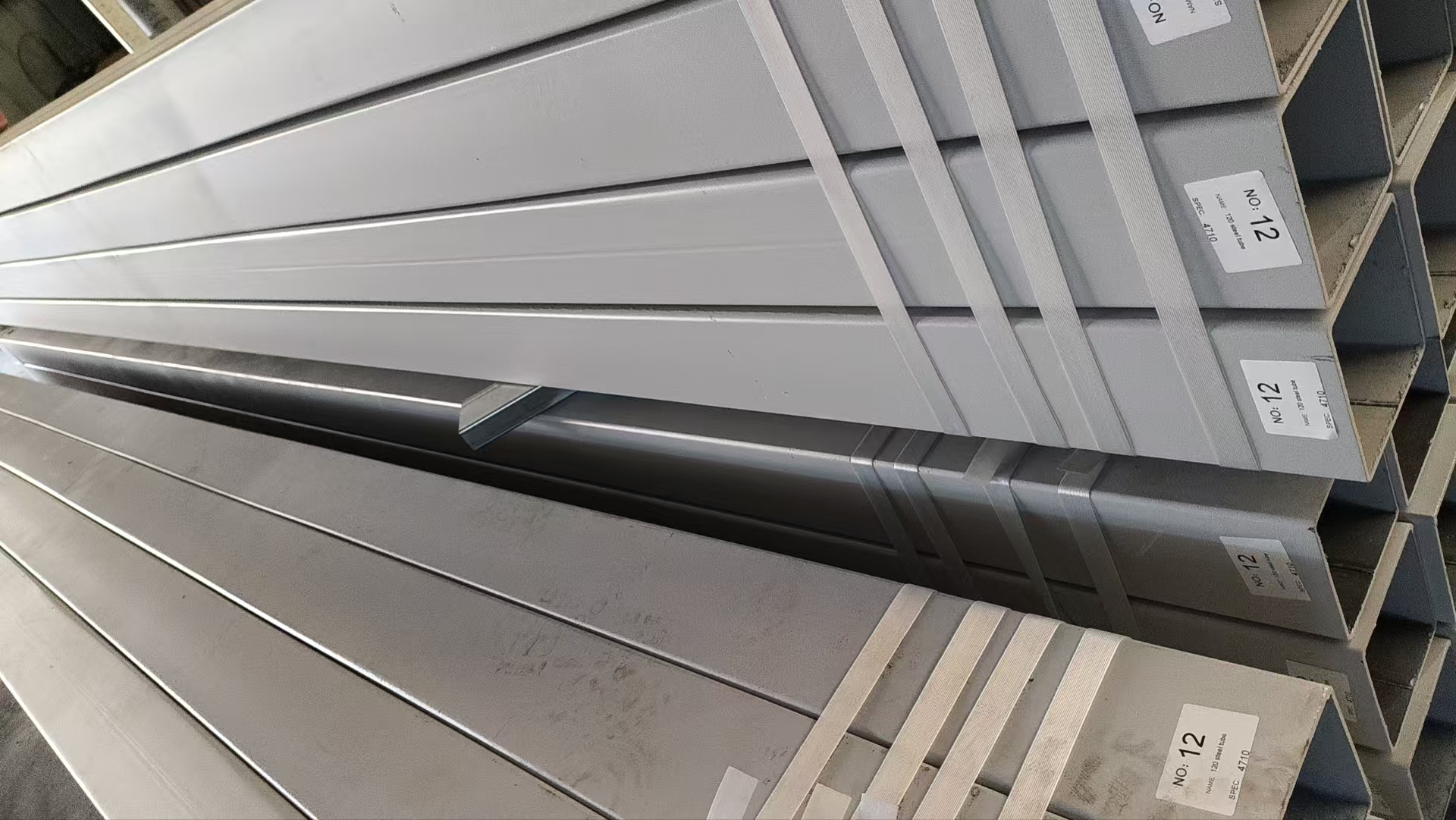 Up Folding Hangar Door