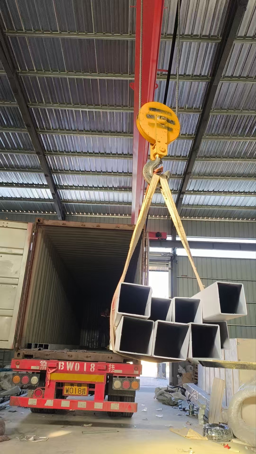 Up Folding Hangar Door