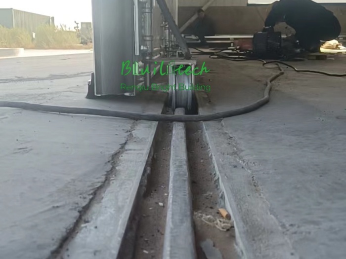 Custom Side Sliding Hangar Door: 18m × 6m Solution for Limited Headroom | Bright Building